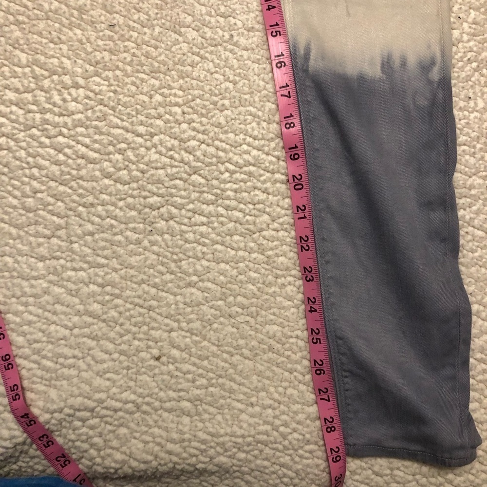 Hudson‎ DIY Tie-Dye Skinny Jeans. Size 24. Light Blue and White. Zip fly. - Picture 10 of 16